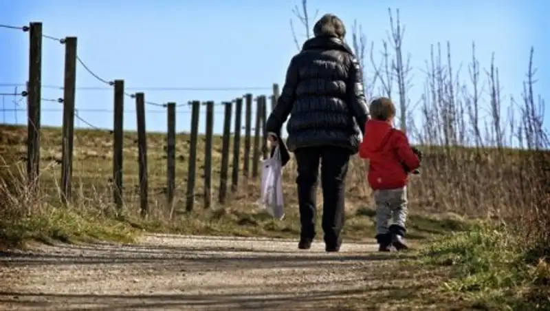 Похищенного отцом ребенка вернули из России матери в Казахстан