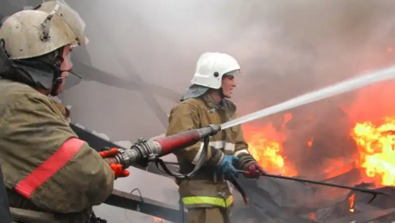 Өскеменде бүтін бір отбасы өрттен көз жұмды