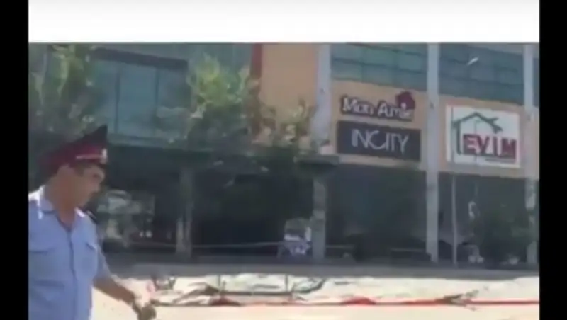 Из ТРЦ "Прайм Плаза" в Алматы экстренно эвакуировали людей