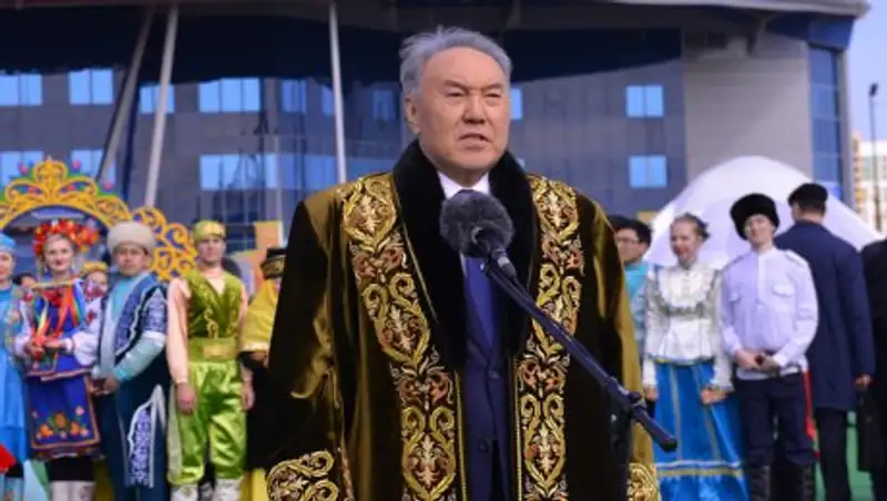 Нурсултан Назарбаев поздравил казахстанцев с Наурызом