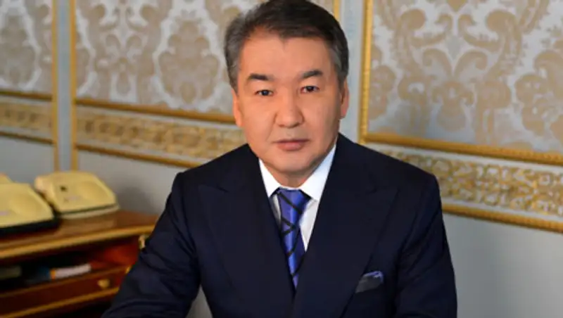 К. Мами предлагает внедрить электронное анкетирование действующих судей, фото - Новости Zakon.kz от 20.11.2013 18:08