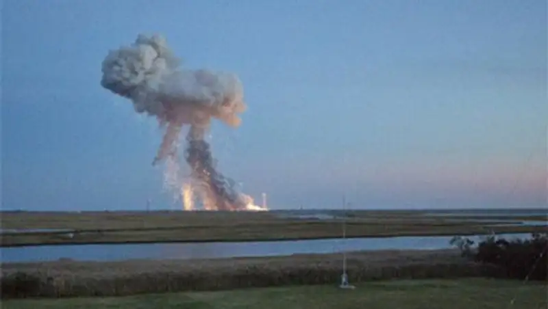 Оператор Antares сам взорвал ракету после неудачного запуска