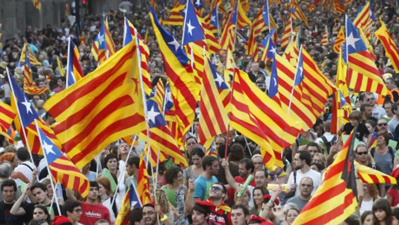 Сторонники независимости Каталонии устроили беспорядки в Барселоне
