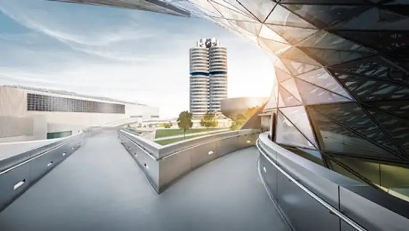 Продажи электрических BMW выросли вдвое