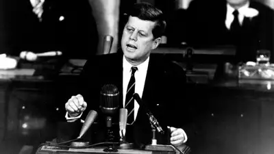 В США обнародовали документы с информацией об убийстве Кеннеди