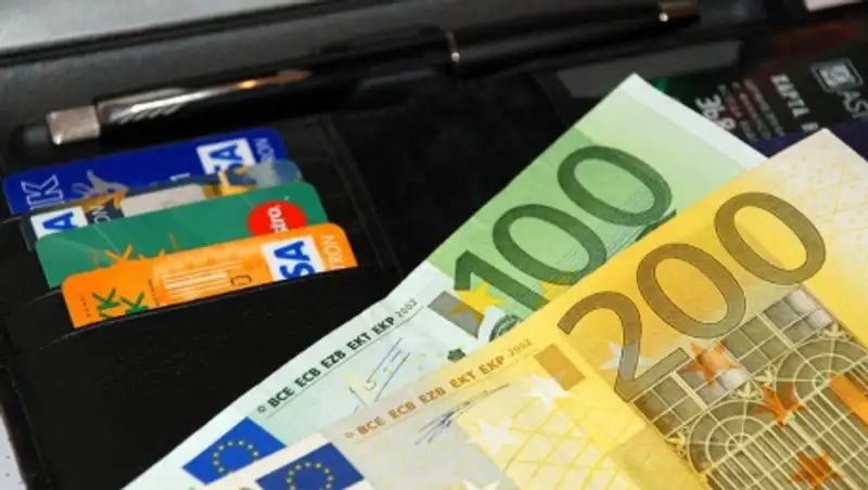 Парламент принял поправки по противодействию финансированию терроризма