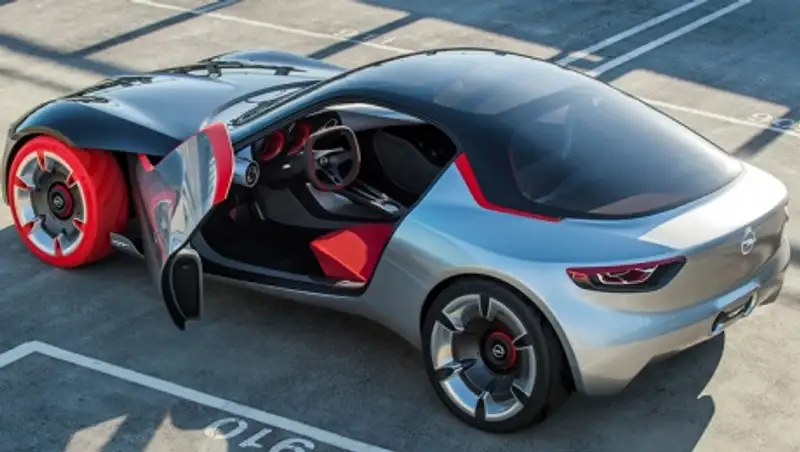 Opel GT Concept показали до премьеры