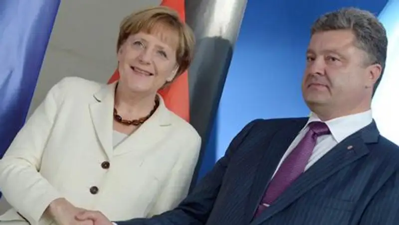 Меркель 23 августа посетит Киев