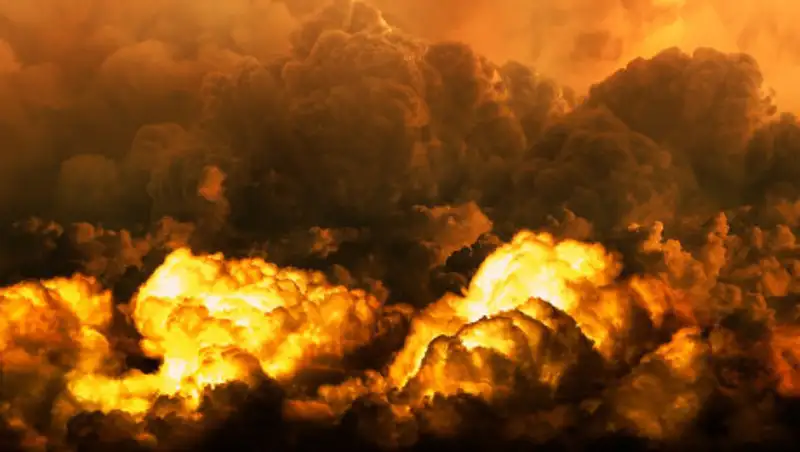 Названа возможная причина взрыва цистерны в Павлодаре