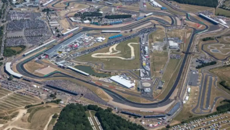 Формула-1 отменила 3 этапа в Азии