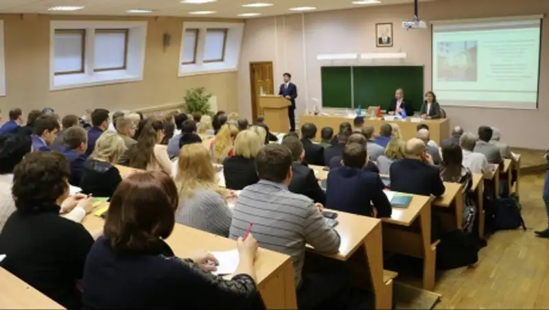 Беларусь изучает казахстанский опыт в сфере госслужбы