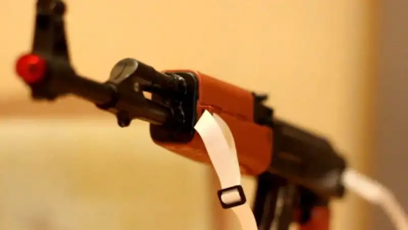 Два "вооруженных" парня перепугали жителей Талгара