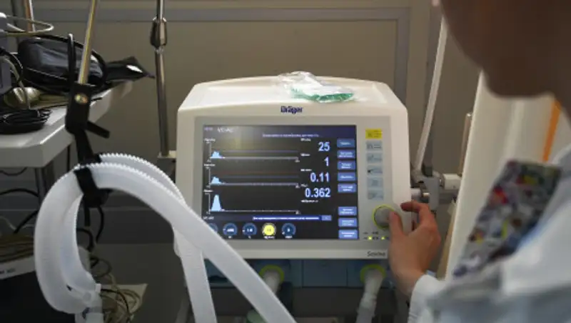 Сколько аппаратов ИВЛ планируется закупить на случай негативного сценария в Казахстане