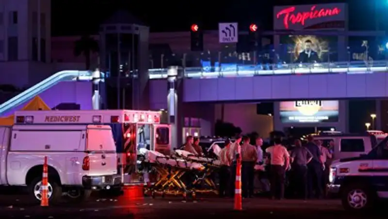Бойня в Лас-Вегасе: видеокадры очевидцев стрельбы