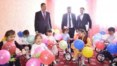 Пресс-служба акима ЮКО, фото - Новости Zakon.kz от 22.12.2017 10:51