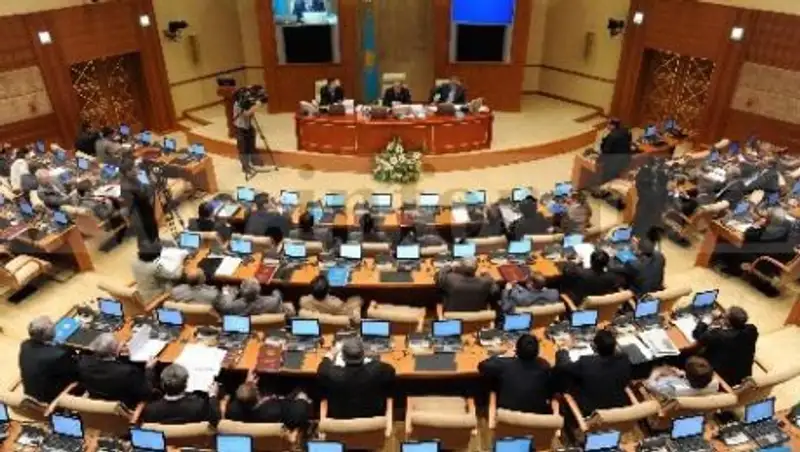 В Мажилисе прошел правительственный час