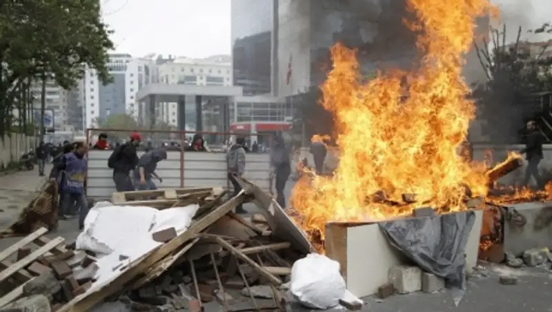 В Стамбуле произошли столкновения демонстрантов с полицией