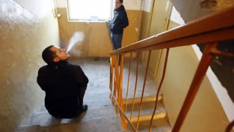 На 17 млн тенге "накурили" карагандинцы в неположенных местах