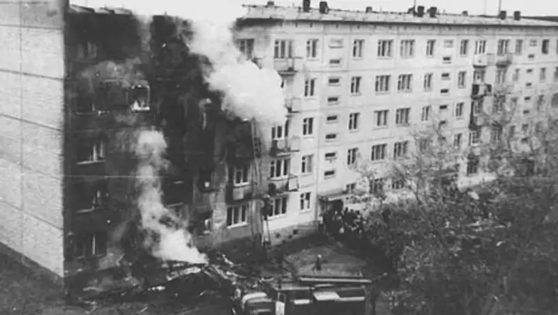 9 пилотов, намеренно разбивших самолеты