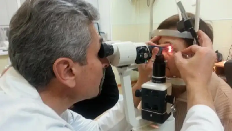 Как лечить зрение при тромбозе центральной вены сетчатки