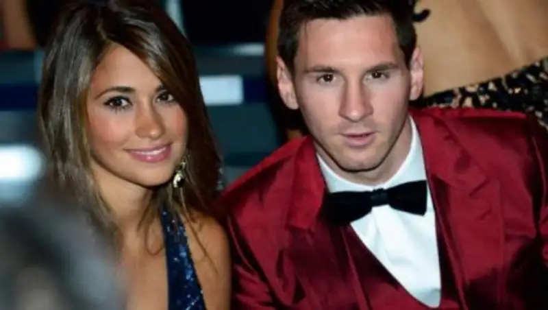 Лионель Месси назначил дату свадьбы