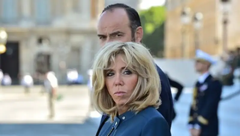 Трампа затравили после комплимента в адрес жены Макрона