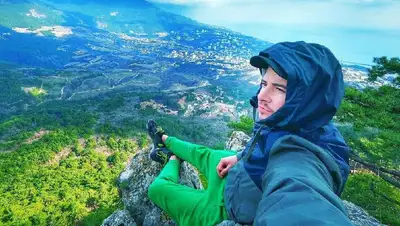 Странник Артур, тревел-блогер, фото - Новости Zakon.kz от 15.06.2022 17:04