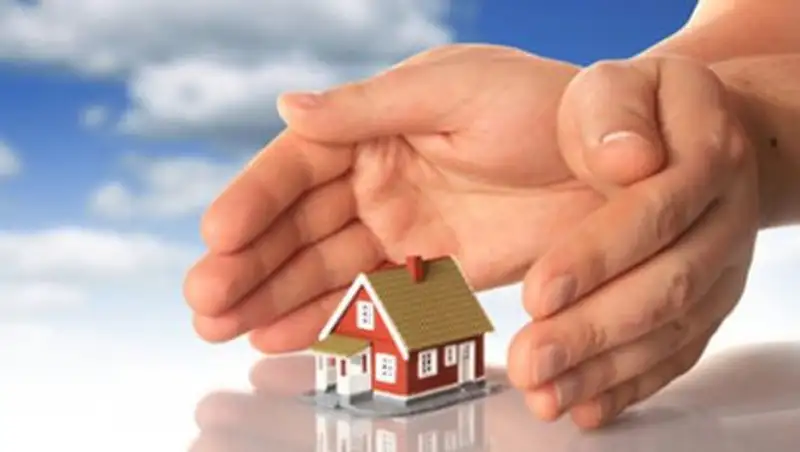 Акишев рассказал, что такое обязательное страхование