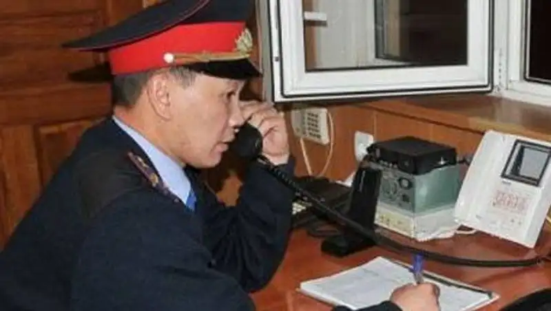 В Уральске мужчина устроил стрельбу по прохожим