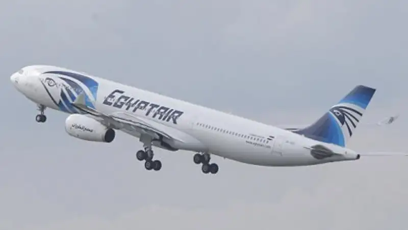 EgyptAir запретили отправлять в США иммигрантов из семи стран