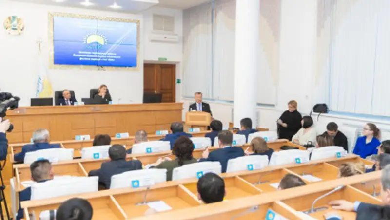 Депутаты ВКОФ Nur Otan обсудили перезагрузку партии