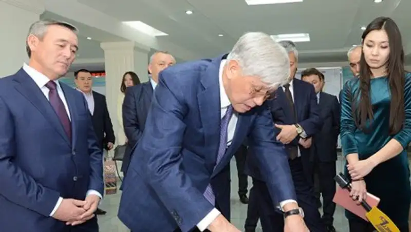 Баталов запретил перекапывать асфальт на дорогах Талдыкоргана