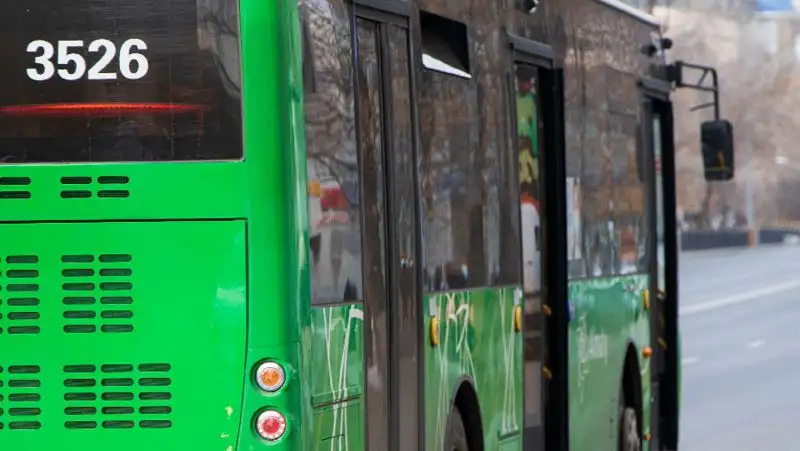 В Алматы временно изменится схема движения нескольких маршрутов