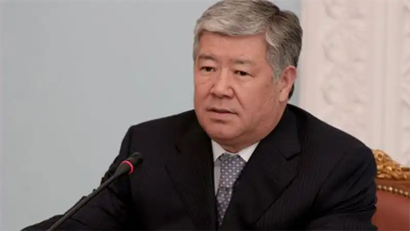 На учителях лежит ответственность за будущие поколения РК - А.Есимов 