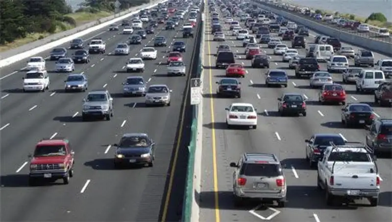 В Комитете по конституционному законодательствe рассмотрены документы о дорожном движении 