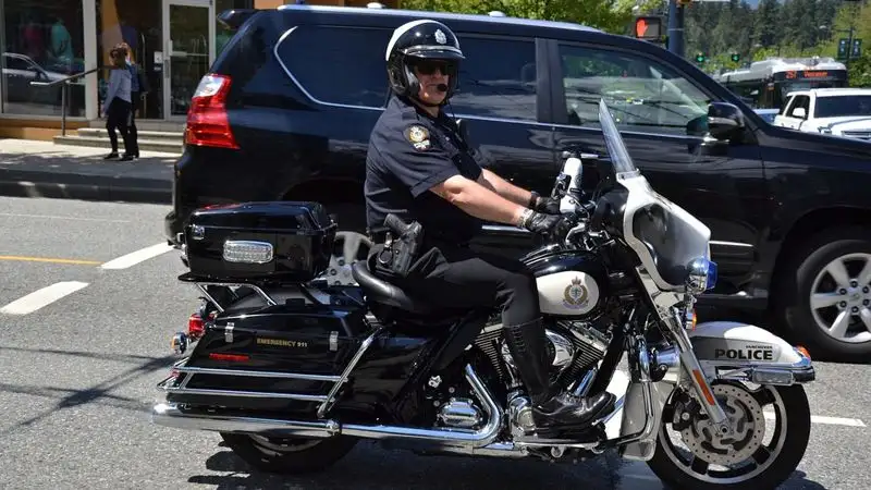 Активисты Black Lives Matter призвали распустить полицию США