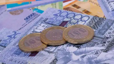 тенге , фото - Новости Zakon.kz от 01.03.2022 12:20