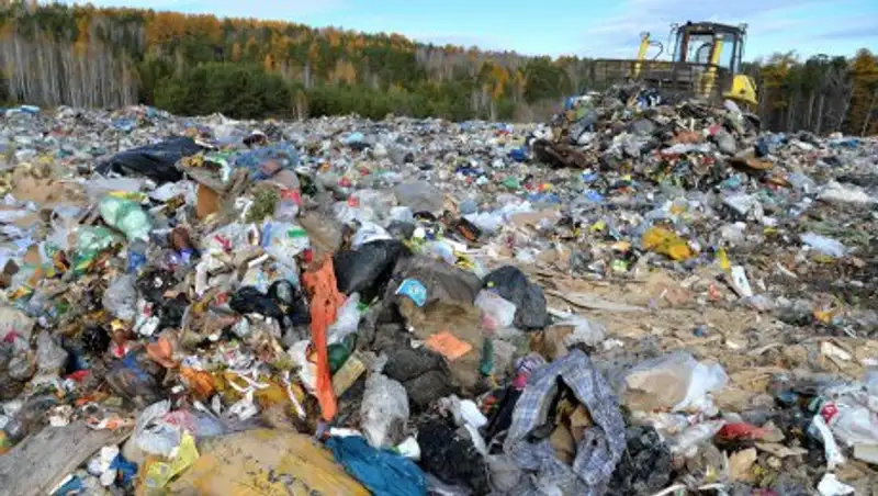 Россиянам разрешат продавать свой мусор