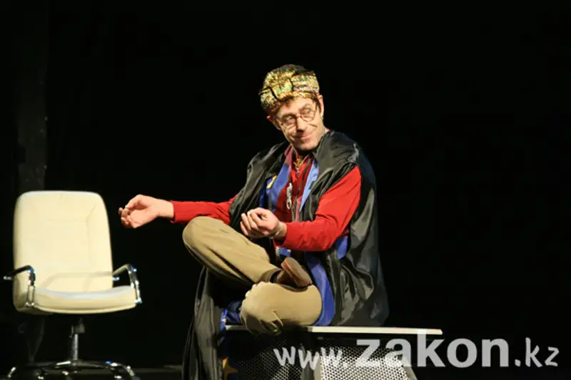 Сегодня в театре им. М.Ю. Лермонтова состоится премьера спектакля «Отель двух миров» (фото), фото - Новости Zakon.kz от 17.02.2012 18:15