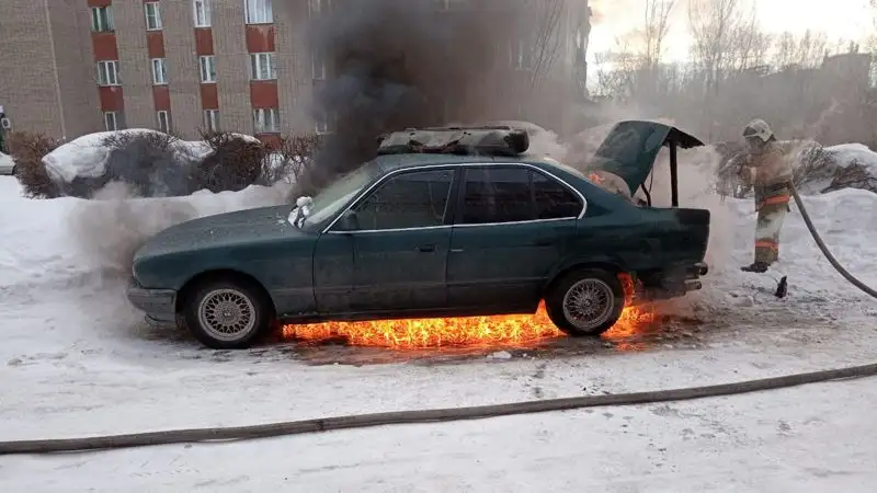 В Усть-Каменогорске сгорел автомобиль