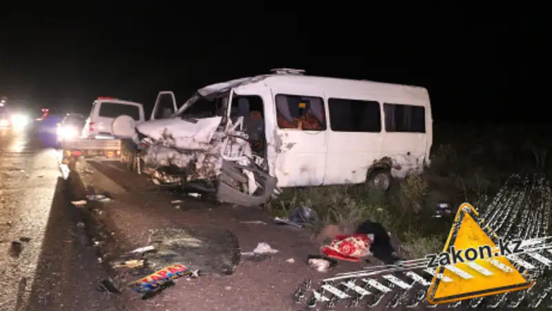 Пожилая женщина погибла в массовом ДТП на трассе Алматы-Бишкек