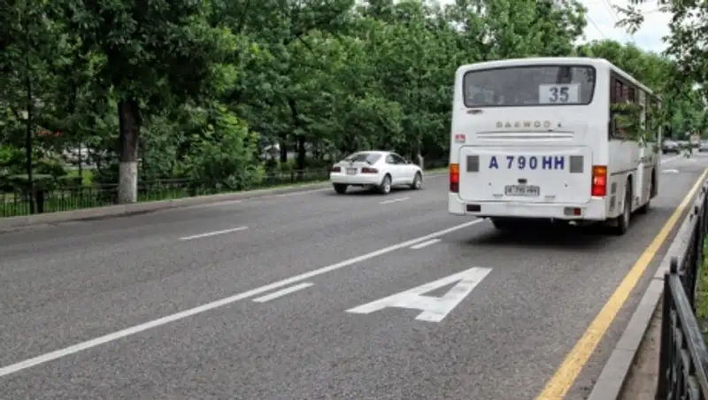 В акимате Алматы пояснили пользу введения спецполосы на пр. Абая