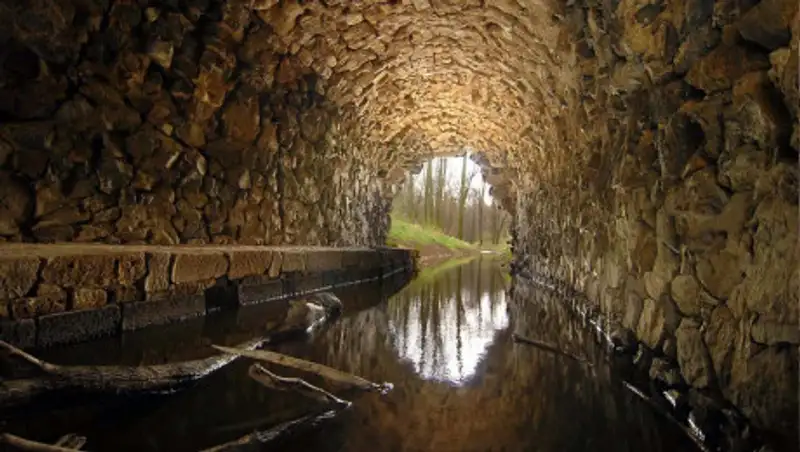 Зловоние и грязная вода: жители Алматинской области страдают от неисправной канализации