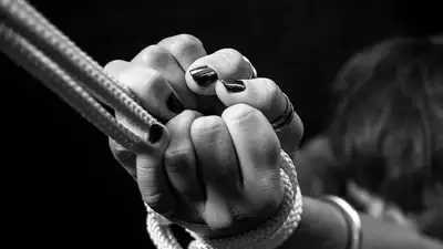 Главное к утру: торговля людьми, скорпионы в Шымкенте и поломка на АНПЗ , фото - Новости Zakon.kz от 04.04.2023 07:45