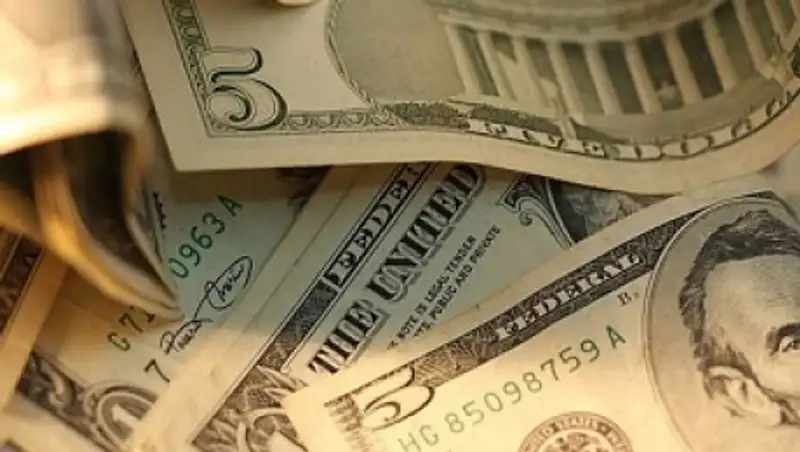 Профицит внешнеторгового баланса Казахстана за 2014 год вырос на 10%