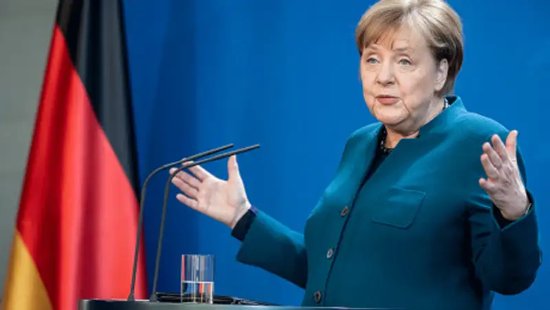 Меркель заявила о необходимости санкций против России