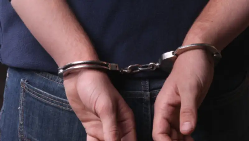 Работник "Казпочты" обворовал банкомат на 13 млн тенге и поджег отделение