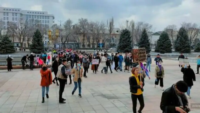 В Кыргызстане прошли митинги за права женщин