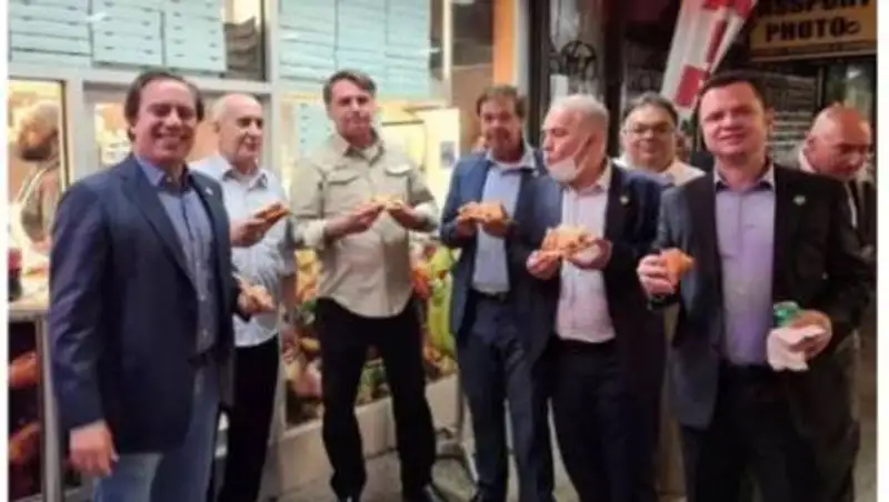 Президента Бразилии не пустили в ресторан из-за отсутствия прививки