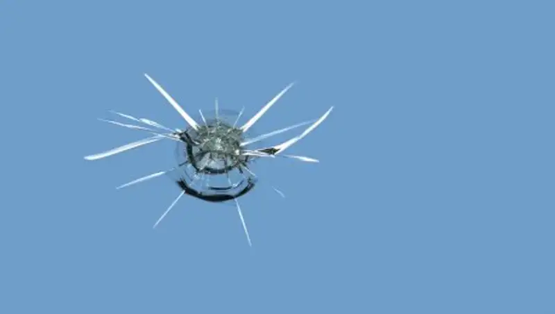 Из-за трещины на стекле самолет Scat совершил экстренную посадку в Костанае